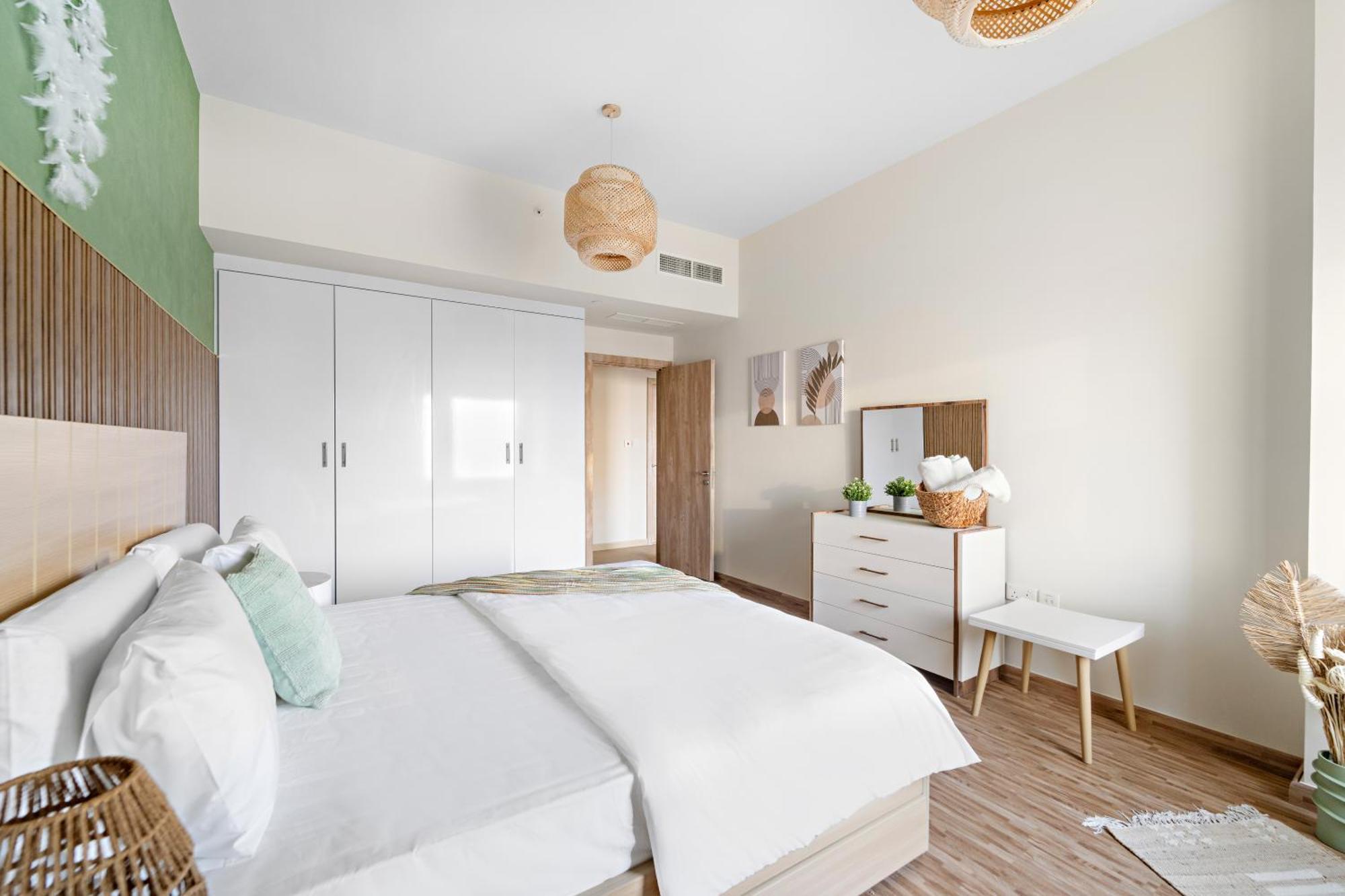 Aesthetic , Sleeps 6, Pool, Gym & Waterfront Views Ferienhaus Dubai